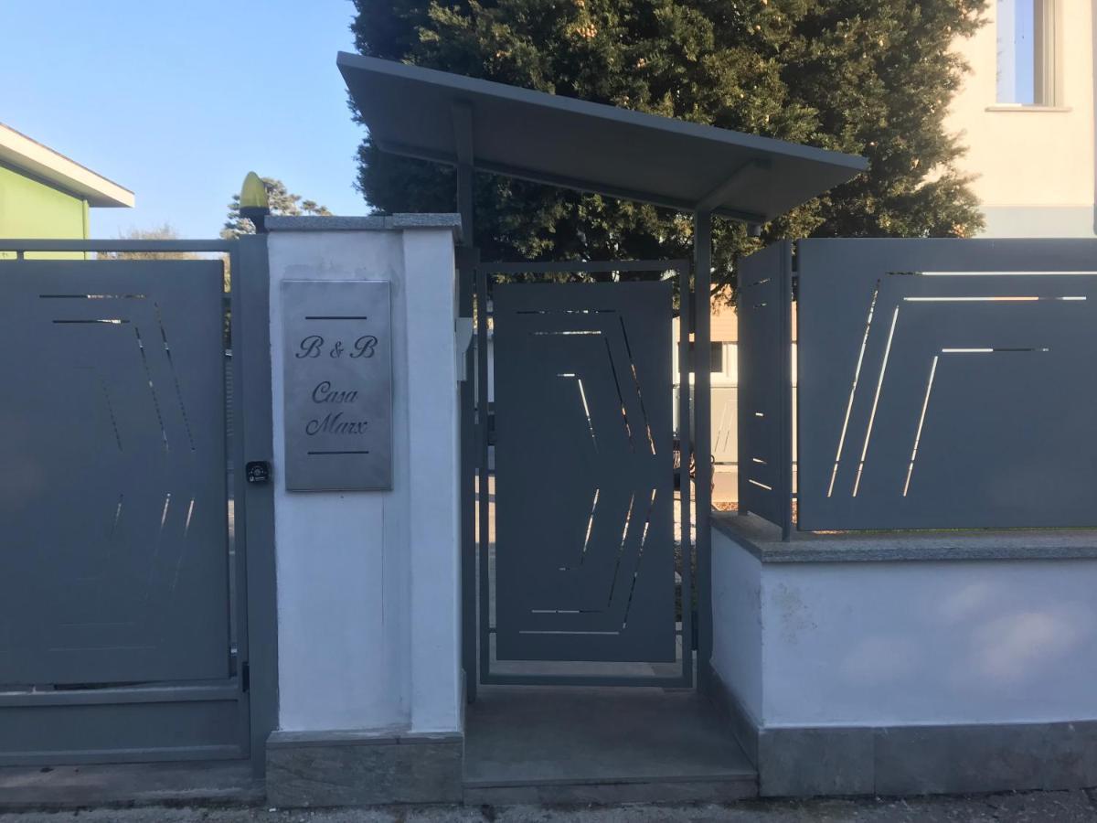 Casa Marx Bed & Breakfast Sedriano Bagian luar foto