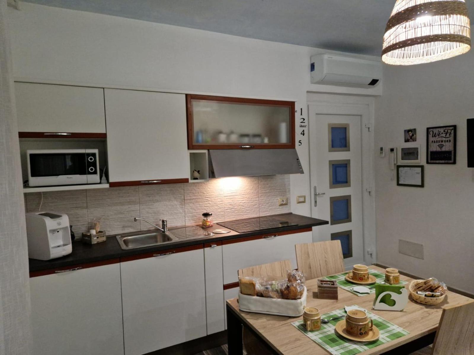Casa Marx Bed & Breakfast Sedriano Bagian luar foto